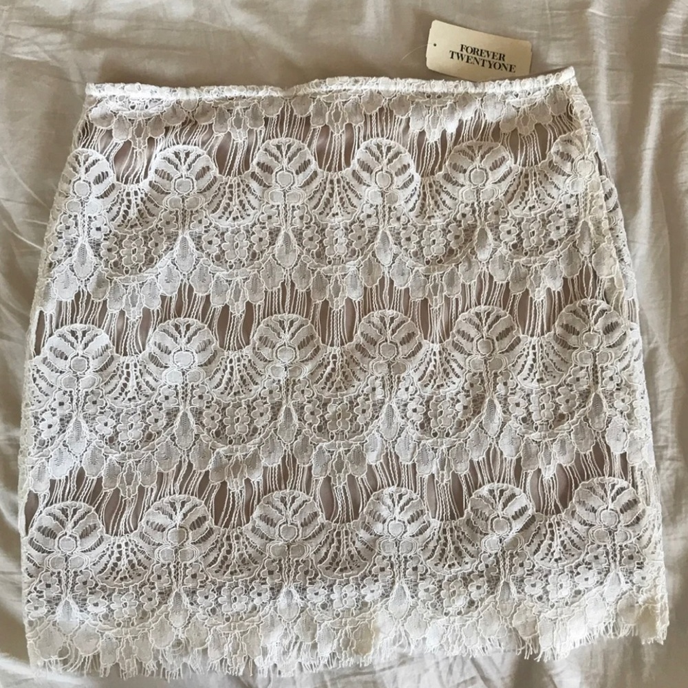 White lace skirt